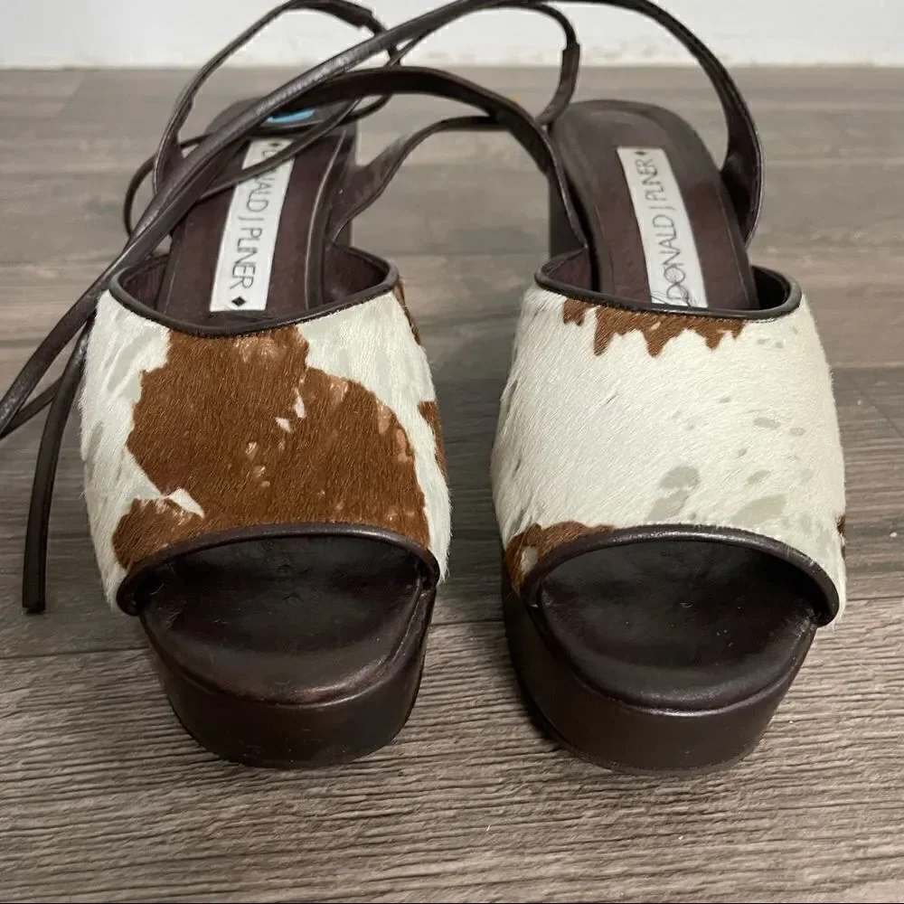 DONALD J. PLINER COWHIDE LEATHER LACE UP COW PRINT CHUNKY HEEL WEDGES